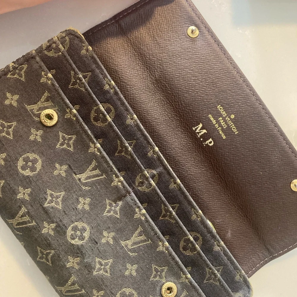 Louis Vuitton Classic Monogram Wallet & Card Holder - Brown - Picture 5 of 8